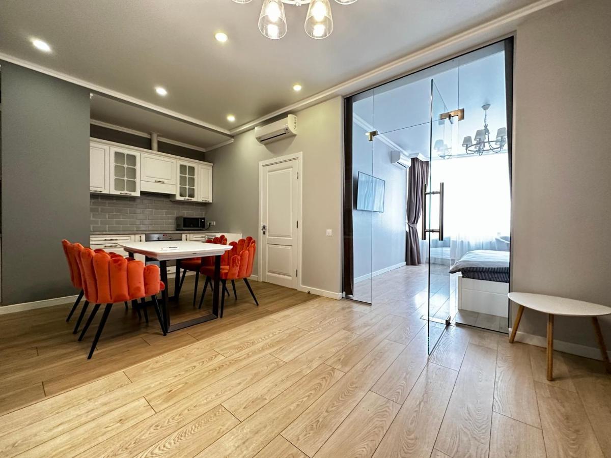 Gagarin Plaza Stylish Apartment Odessa Extérieur photo