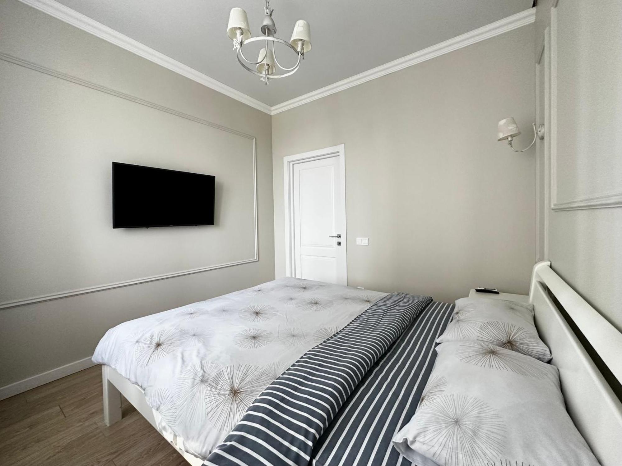 Gagarin Plaza Stylish Apartment Odessa Extérieur photo