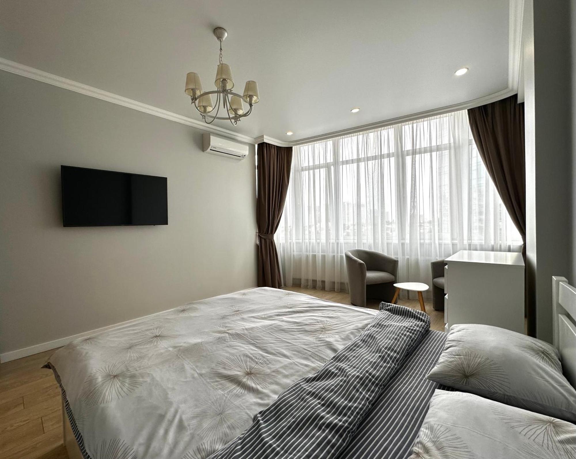 Gagarin Plaza Stylish Apartment Odessa Extérieur photo